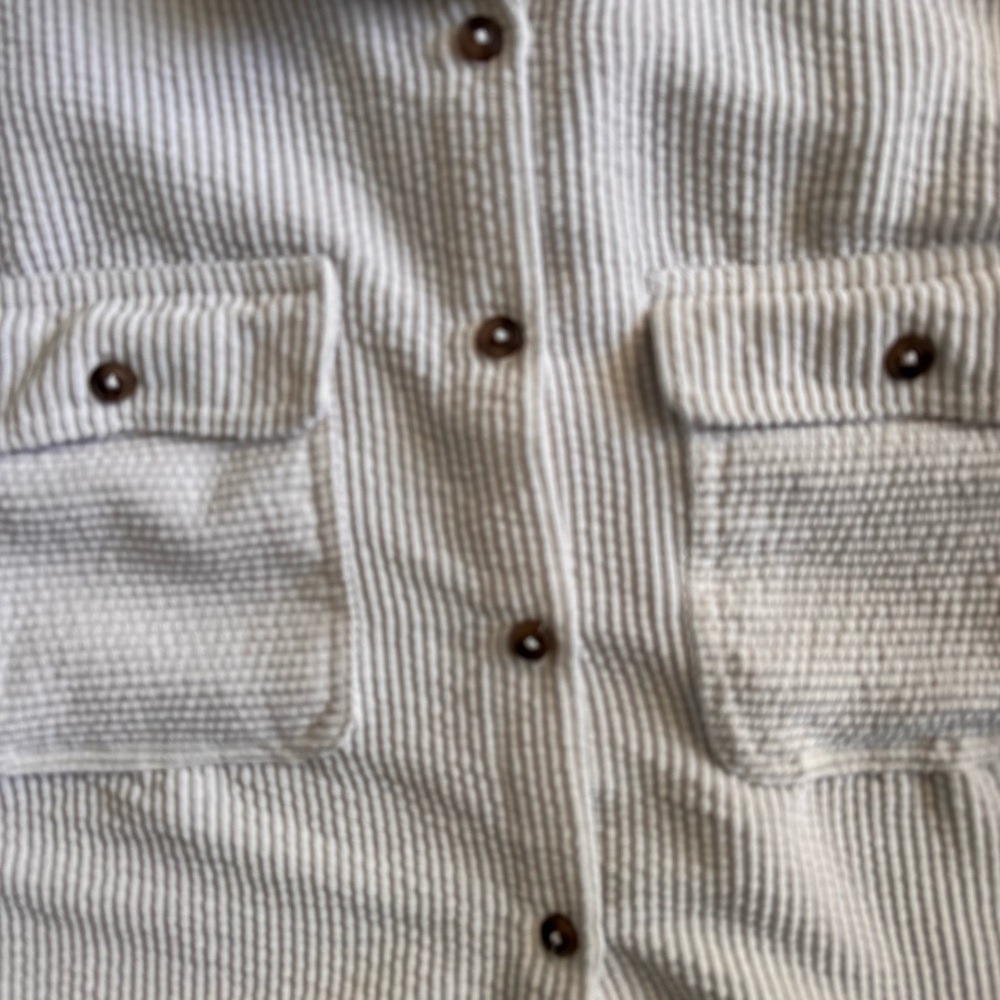 Minimalist Cream Boxy Light Jacket - Picture 4 of 6